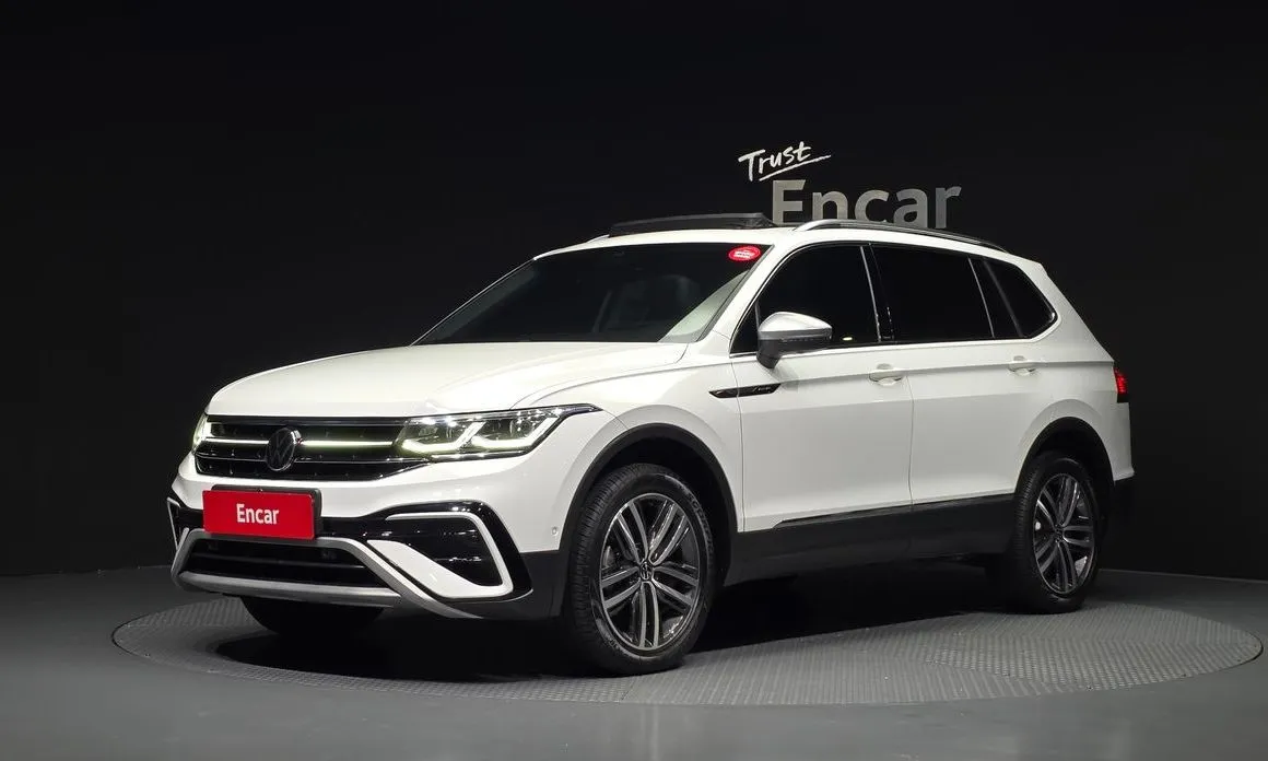 Volkswagen Tiguan — фото 1