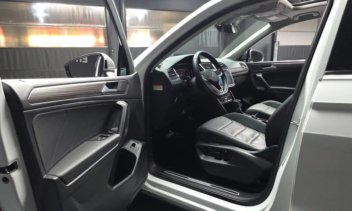 Volkswagen Tiguan — фото 6