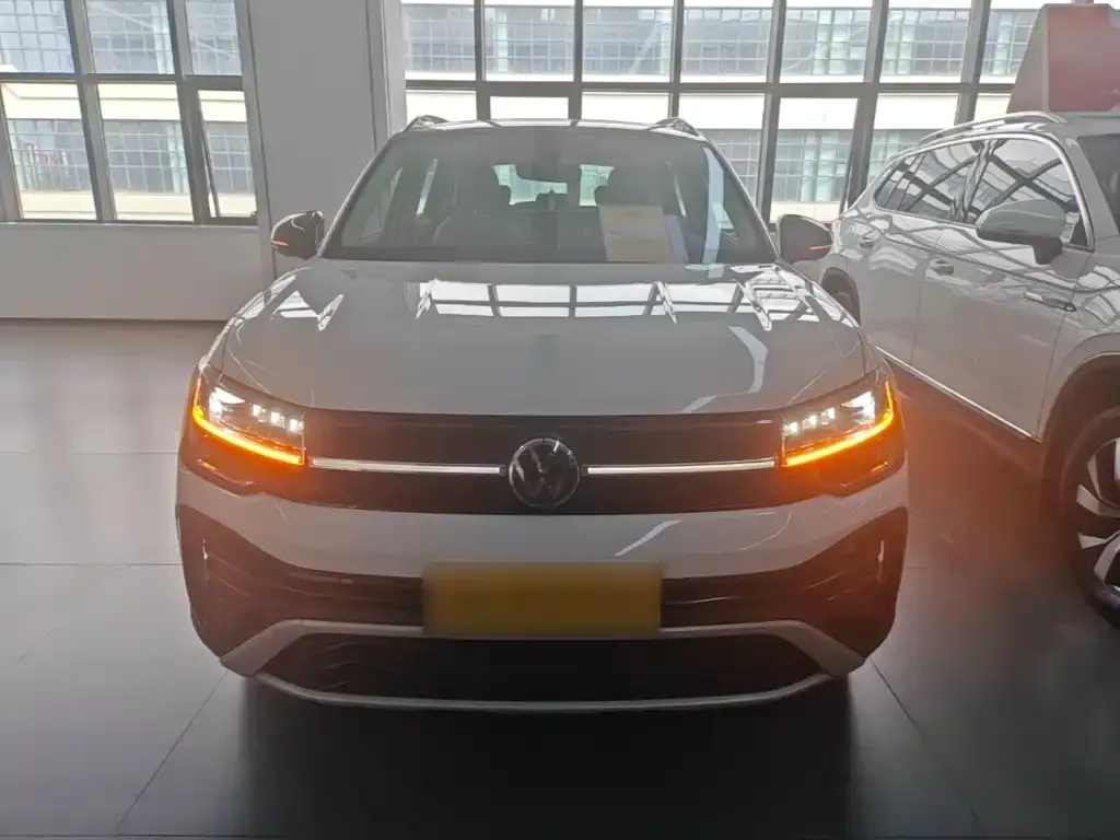 Volkswagen Tharu — фото 2