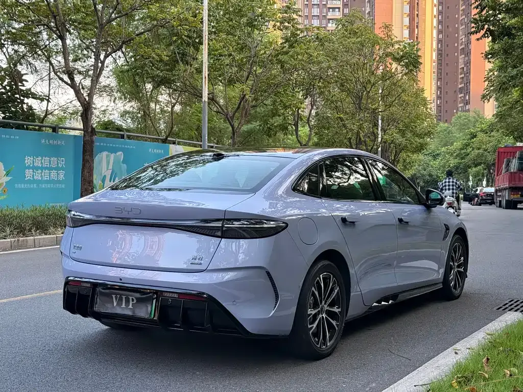 BYD Seal — фото 6
