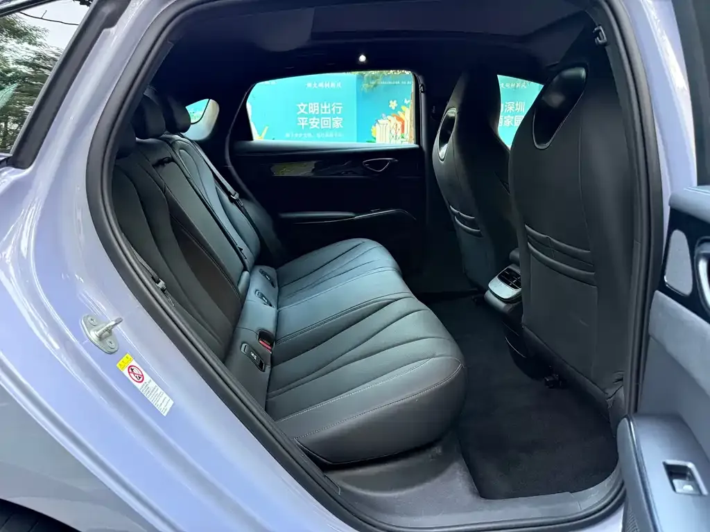 BYD Seal — фото 4