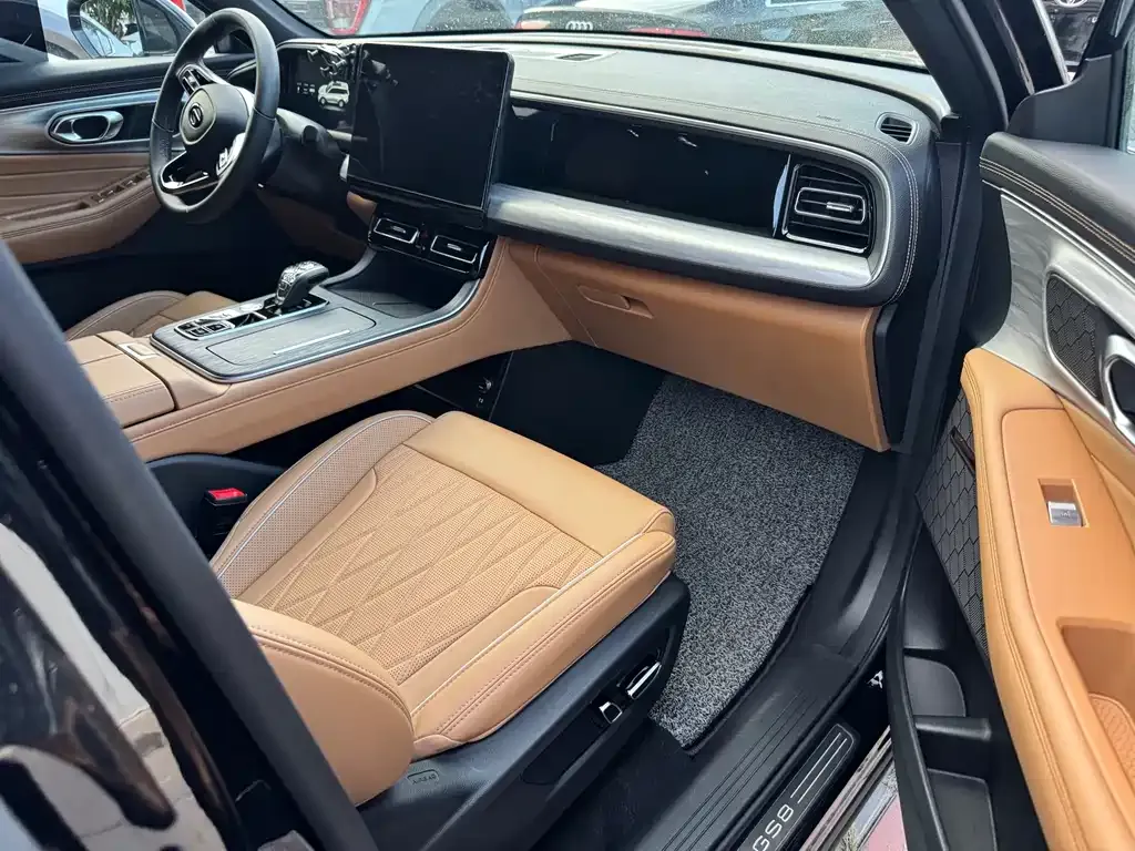 GAC Motor Trumpchi GS8 — фото 4