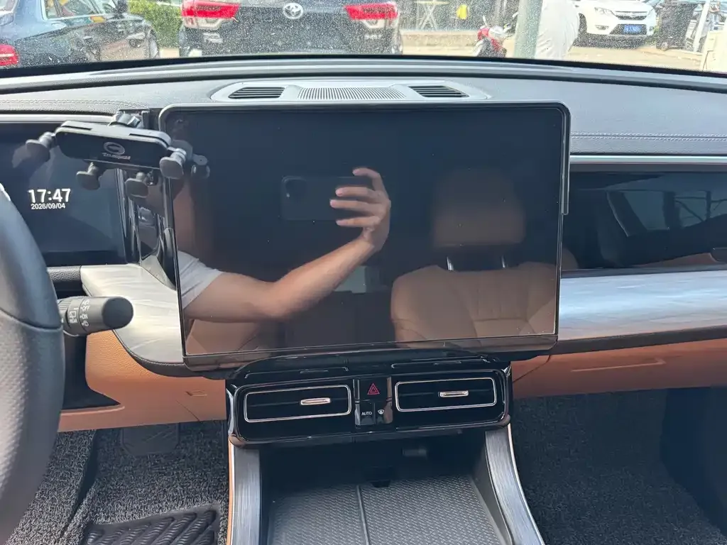 GAC Motor Trumpchi GS8 — фото 9