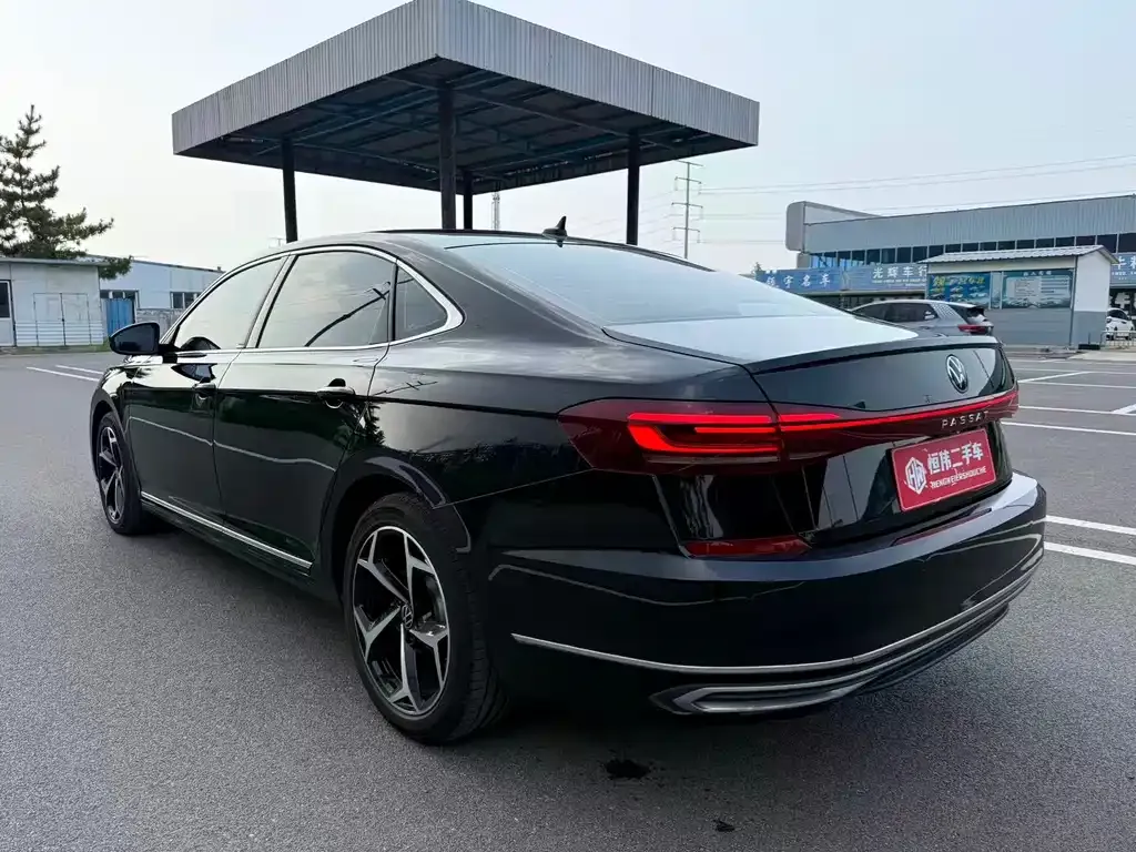 Volkswagen Passat — фото 2