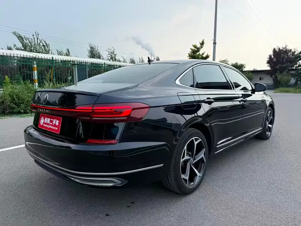Volkswagen Passat — фото 6