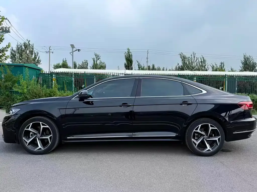 Volkswagen Passat — фото 9