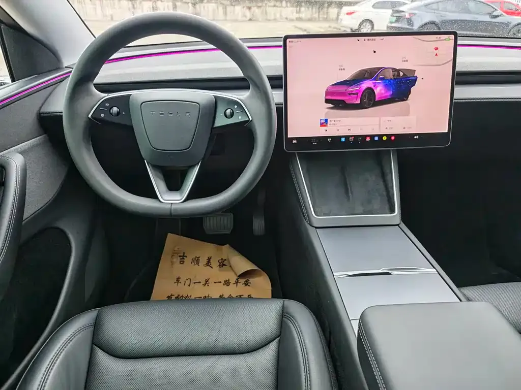 Tesla Model Y — фото 6
