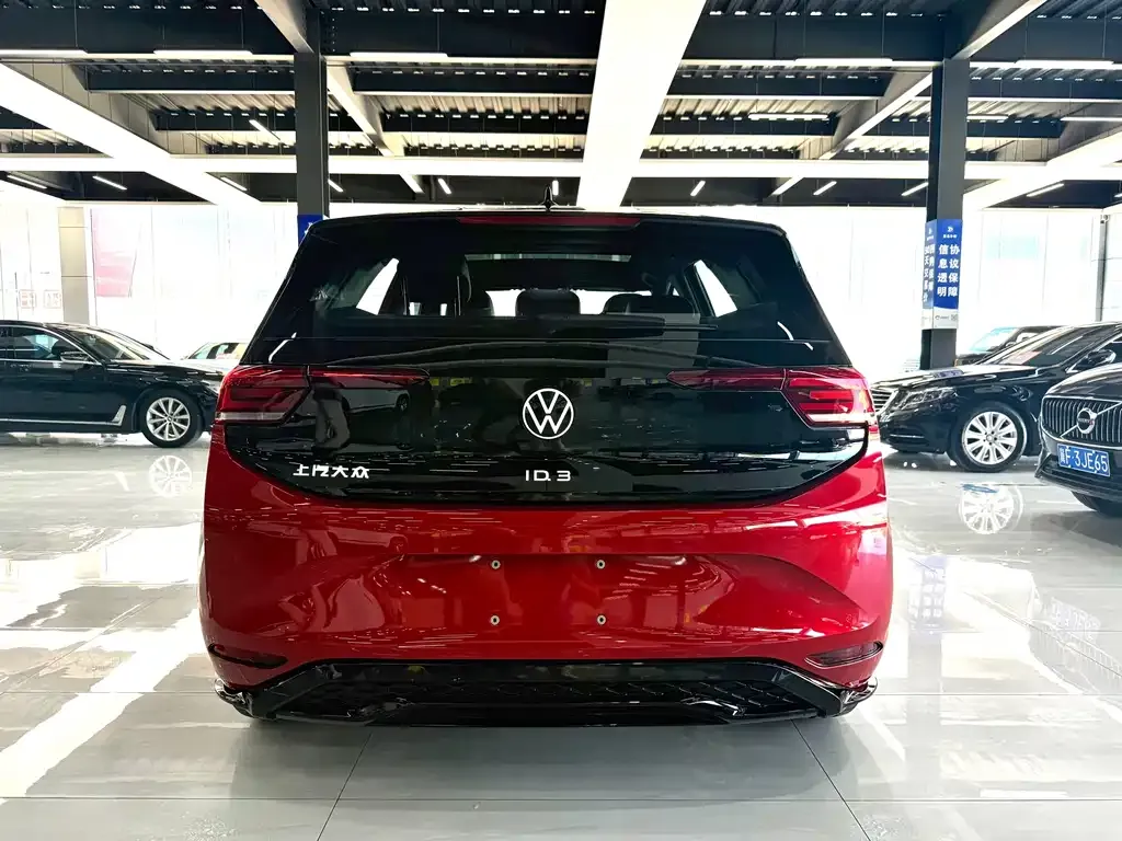 Volkswagen ID.3 — фото 3
