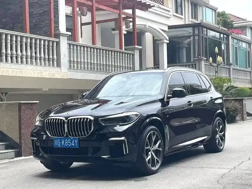 BMW X5 — фото 1