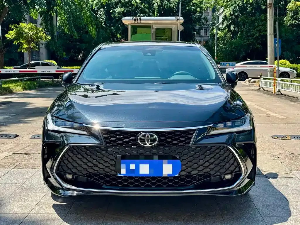 Toyota Avalon — фото 4