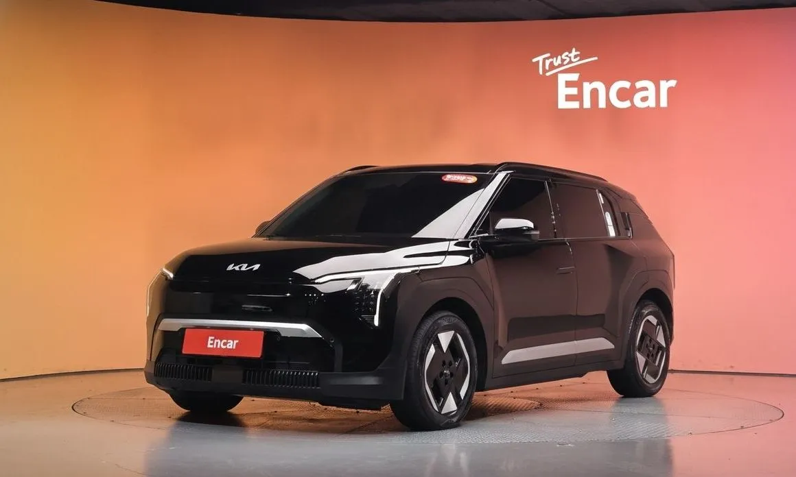 Kia EV3 — фото 1