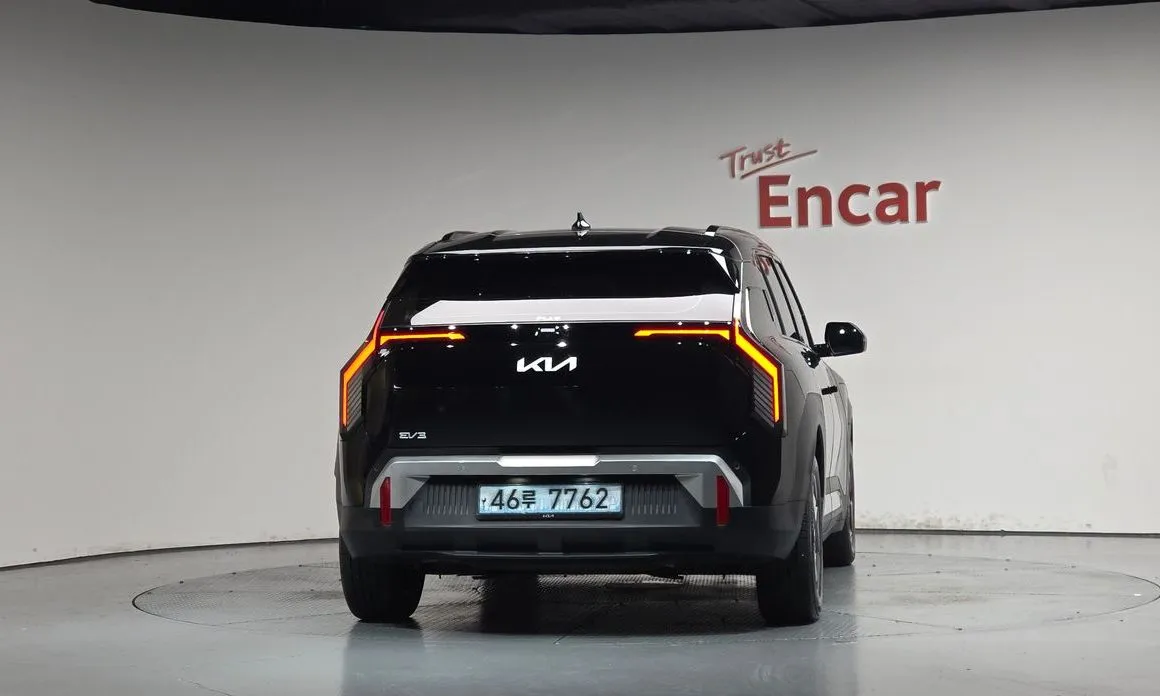 Kia EV3 — фото 2