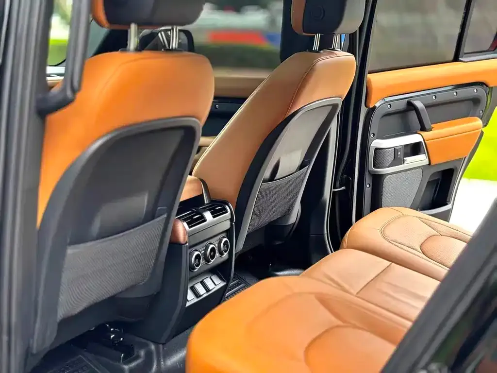 Land Rover Defender — фото 3