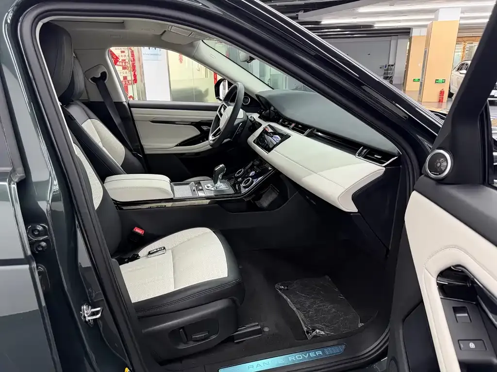 Land Rover Evoque — фото 10