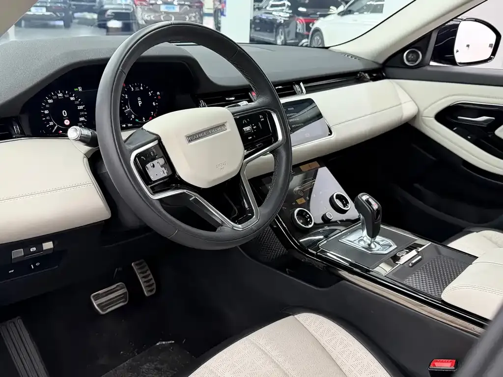 Land Rover Evoque — фото 4
