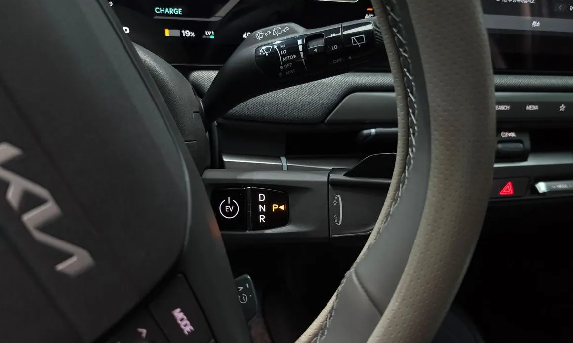 Kia EV3 — фото 4