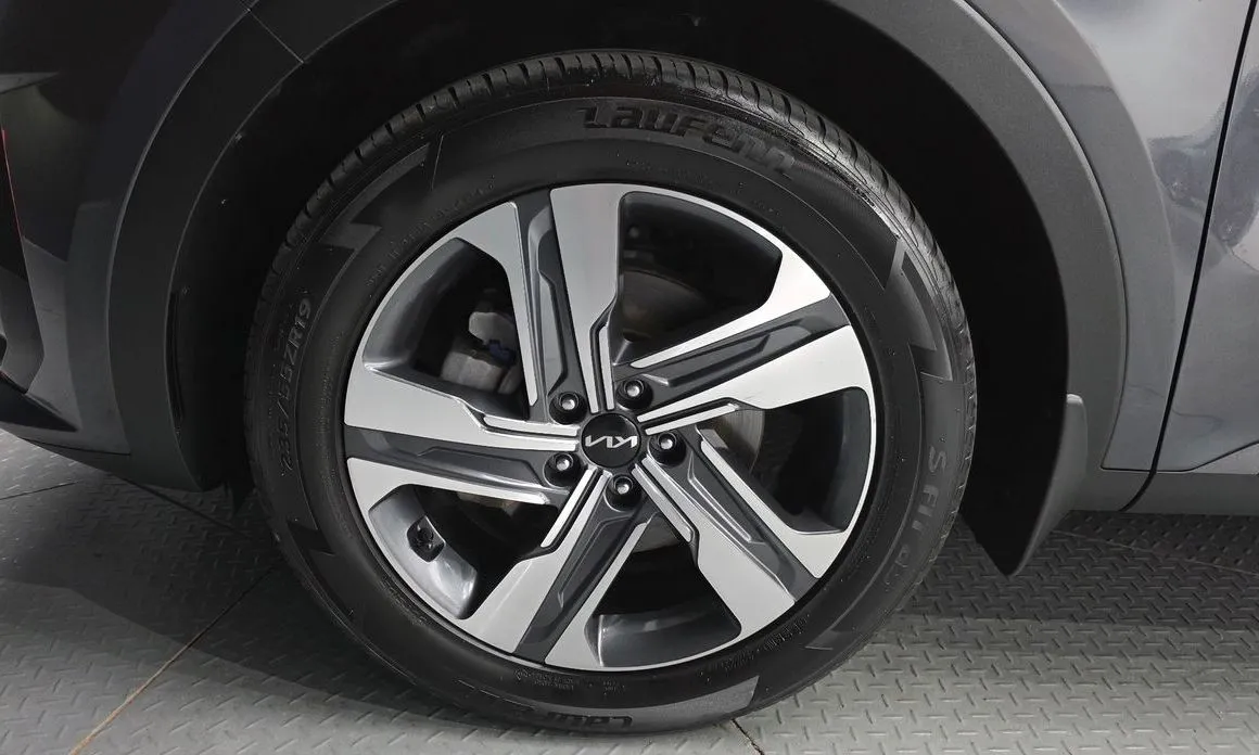 Kia Sorento — фото 5