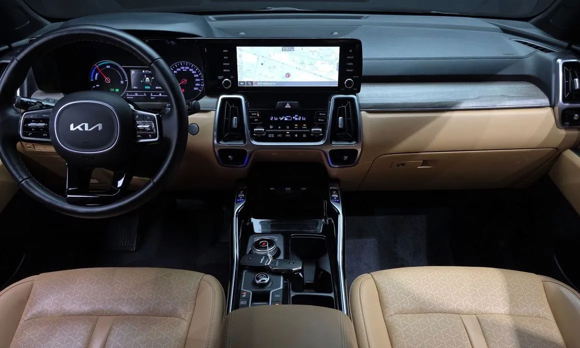 Kia Sorento — фото 10