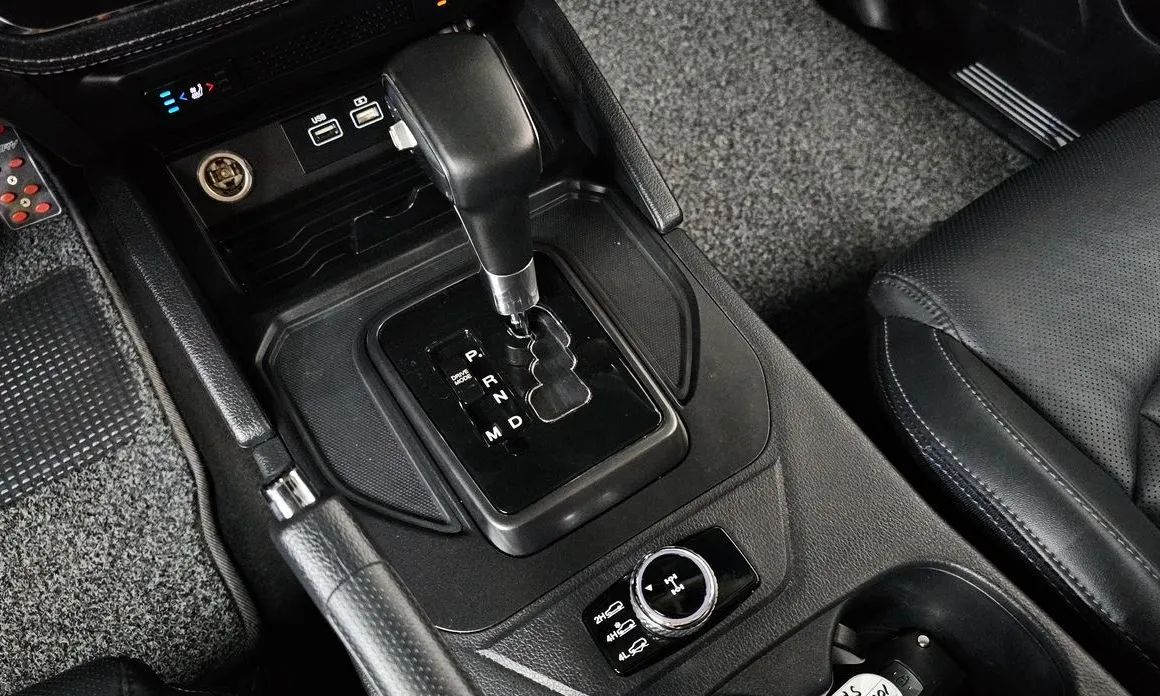 KG Mobility (Ssangyong) Rexton — фото 9