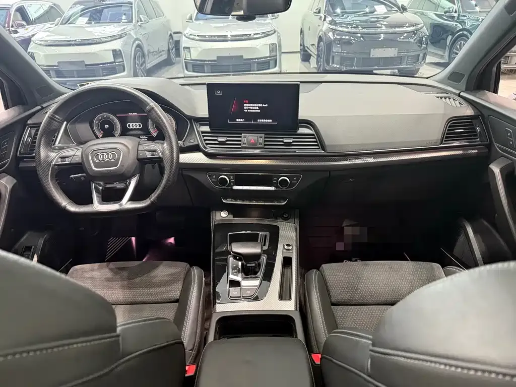 Audi Q5L Sportback — фото 7