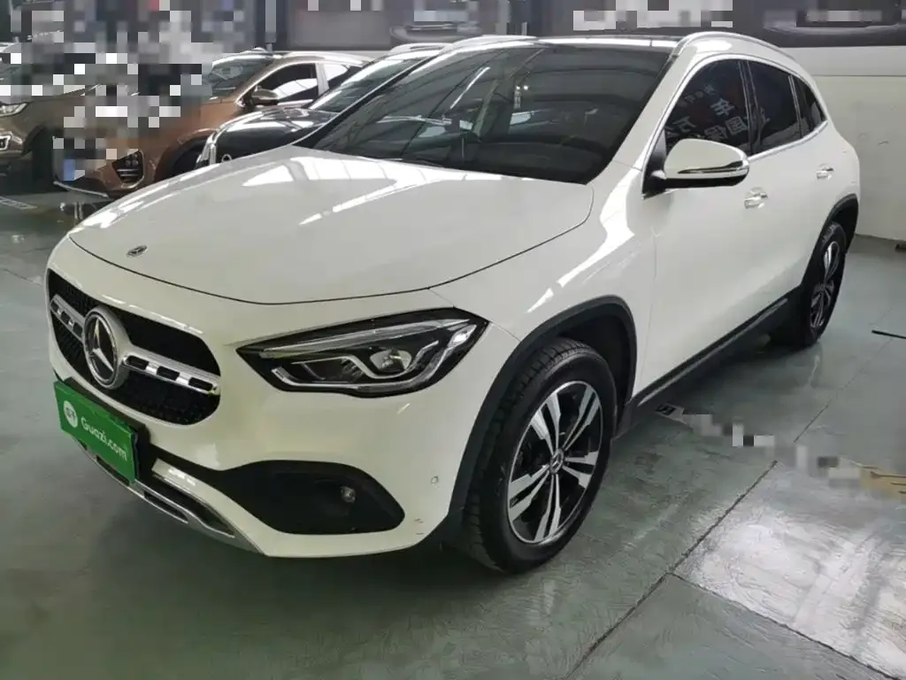 Mercedes-Benz GLA — фото 1
