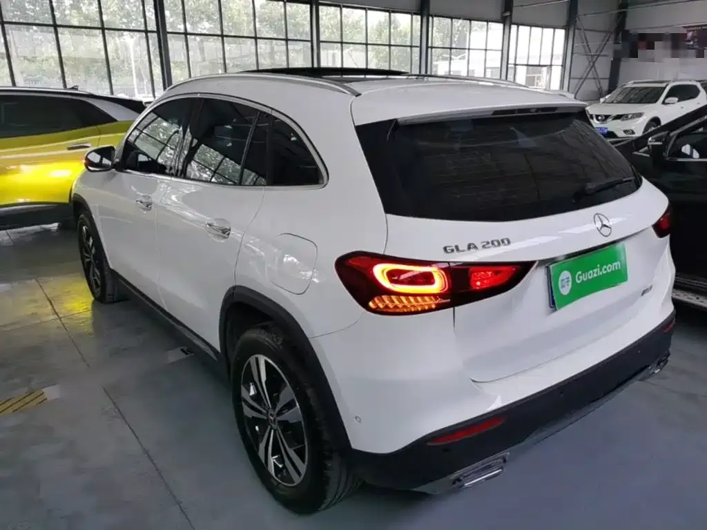 Mercedes-Benz GLA — фото 10