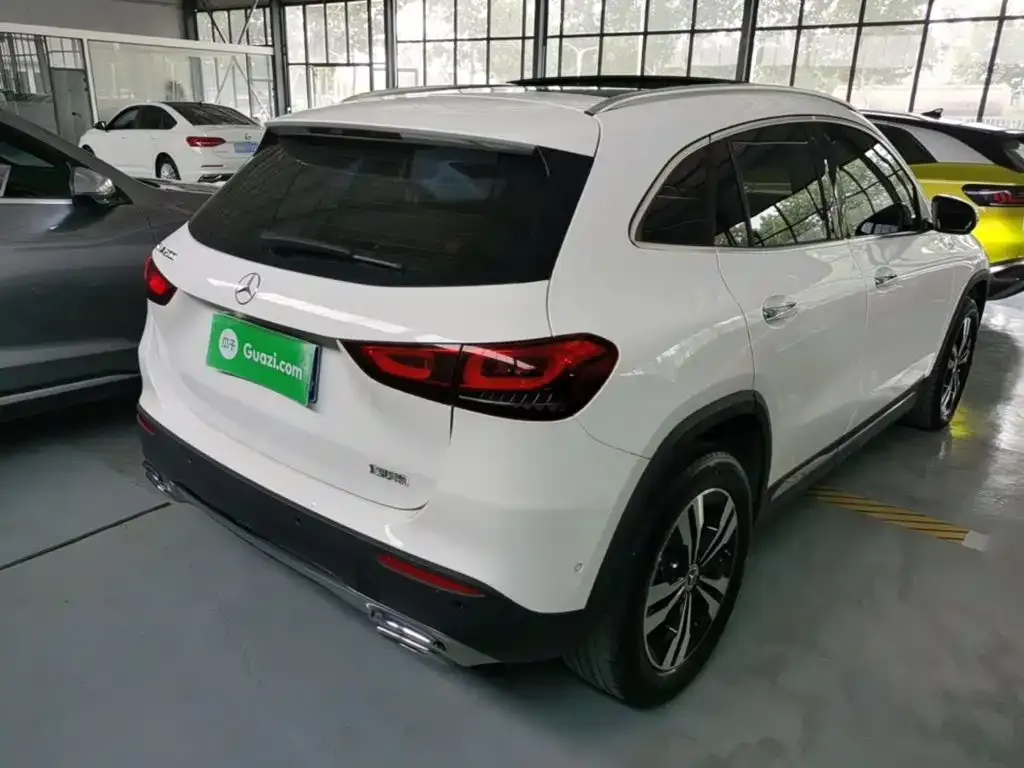 Mercedes-Benz GLA — фото 8