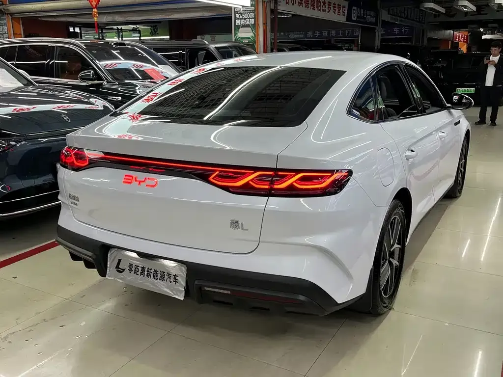 BYD Qin L — фото 2