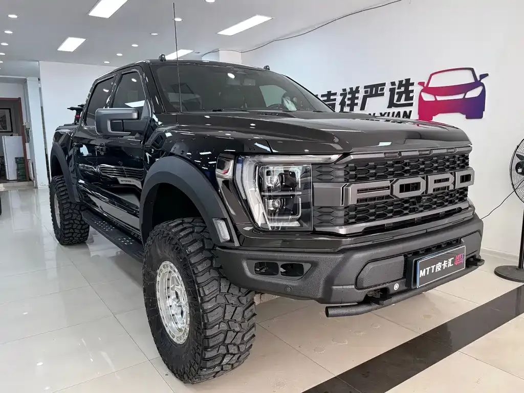 Ford F-150 Raptor — фото 1