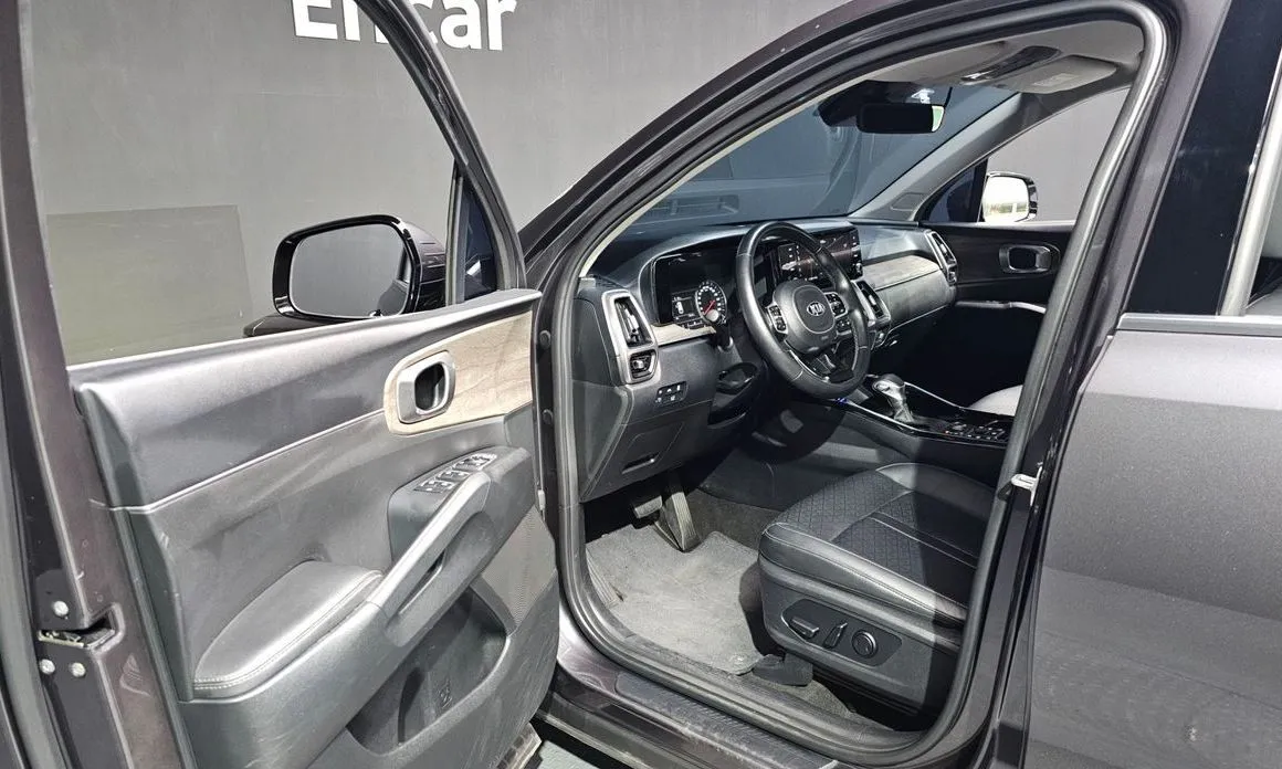 Kia Sorento — фото 8