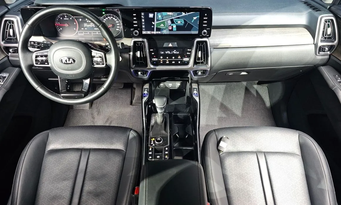 Kia Sorento — фото 7