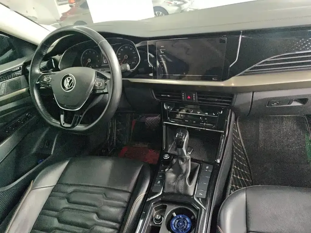 Volkswagen Passat — фото 9