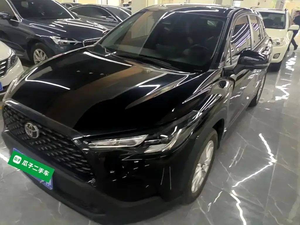 Toyota Corolla Cross — фото 1