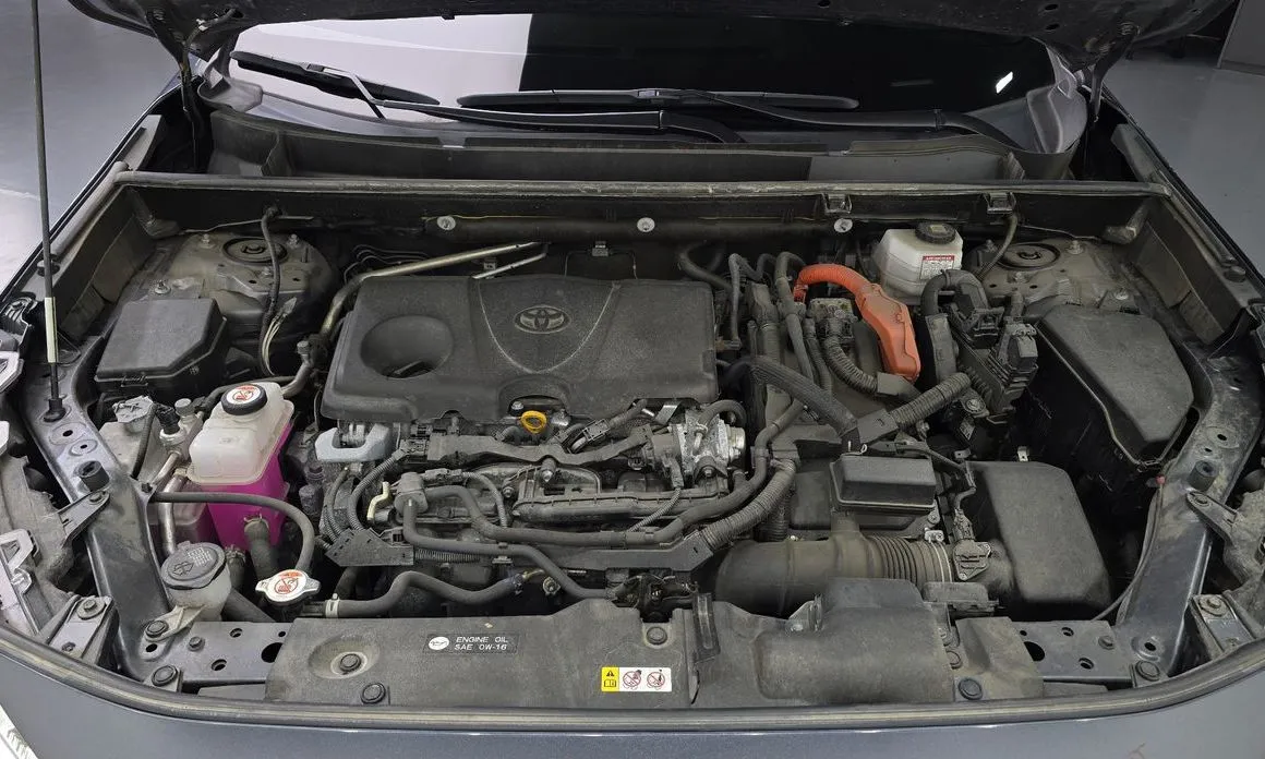Toyota RAV4 — фото 5