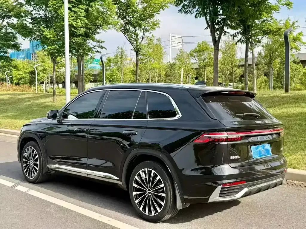 Geely Xingyue L — фото 8