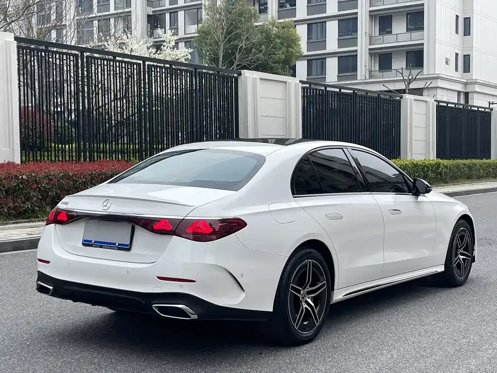 Mercedes-Benz E-Class (Import) — фото 9
