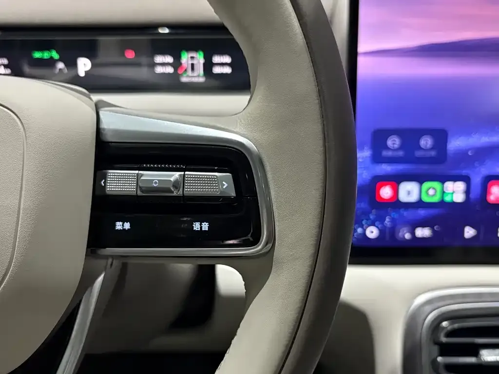 Geely Galaxy M9 — фото 2
