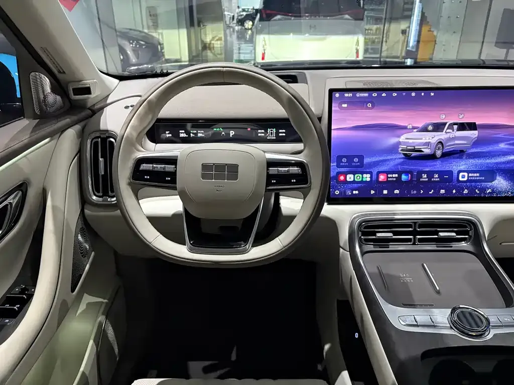 Geely Galaxy M9 — фото 5