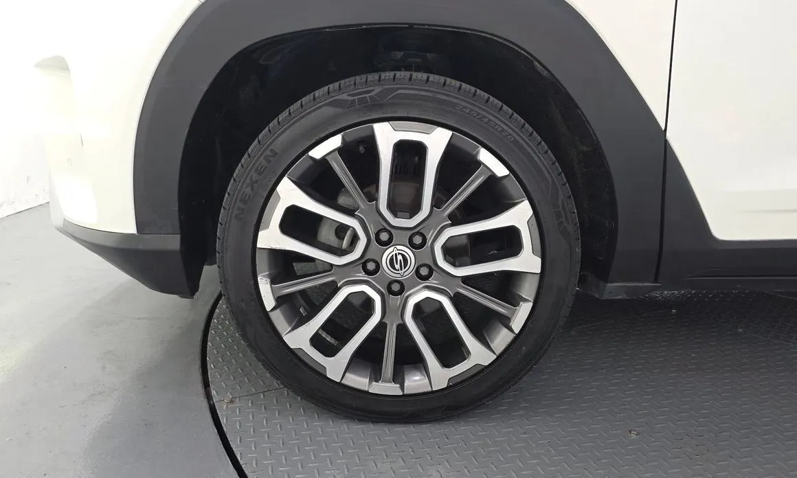 KG Mobility (Ssangyong) Torres — фото 4