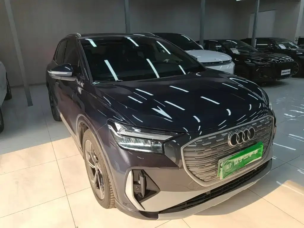 Audi Q4 e-tron — фото 8