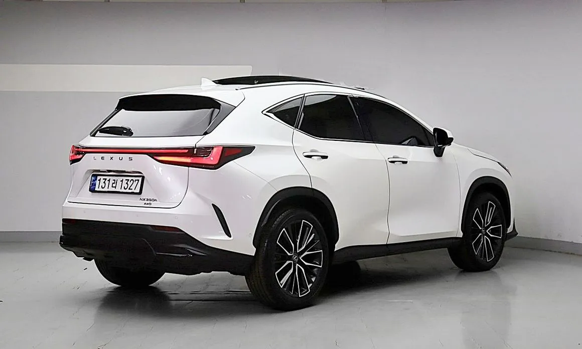Lexus NX — фото 4