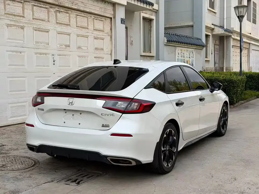 Honda Civic — фото 7
