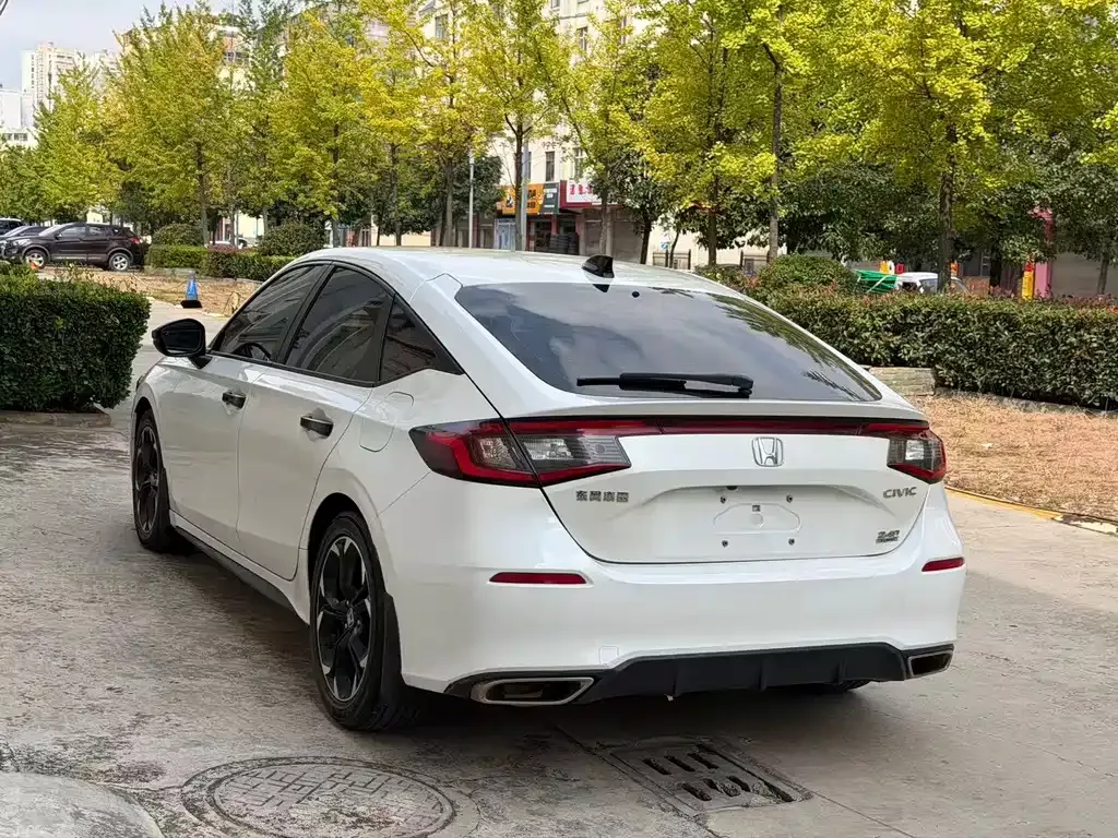 Honda Civic — фото 9
