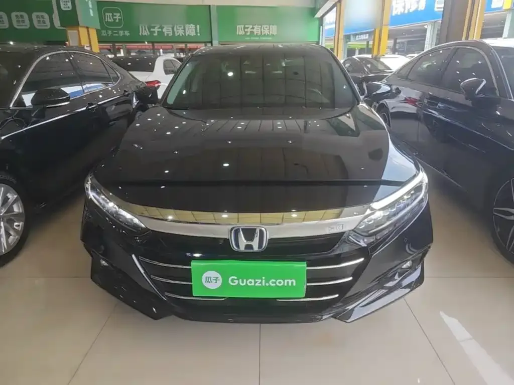 Honda Accord — фото 10