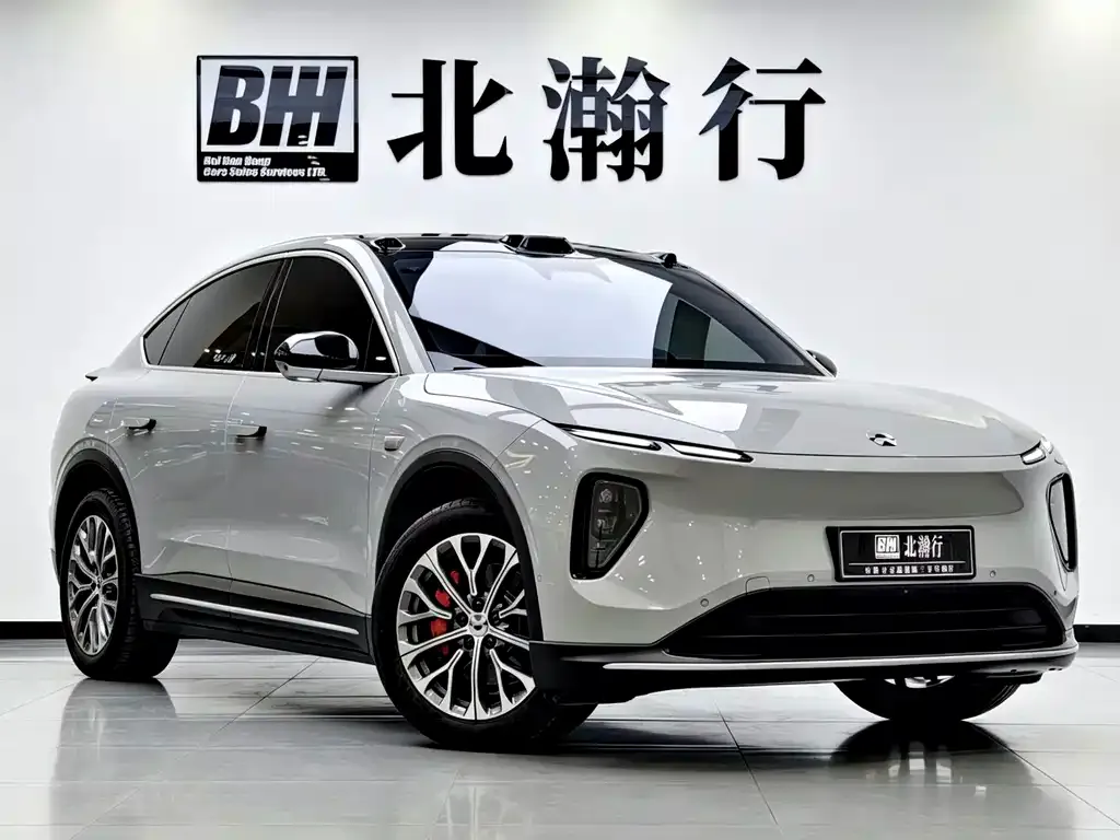 NIO EC6 — фото 10