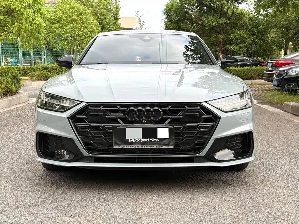Audi A7L — фото 9