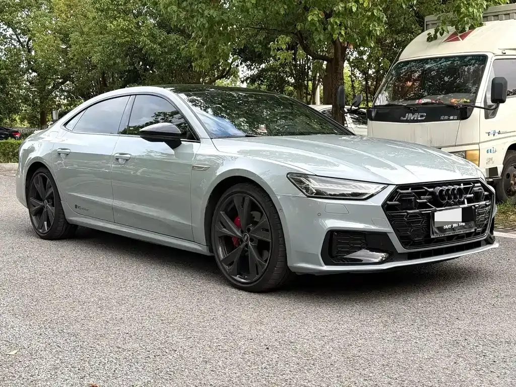 Audi A7L — фото 7