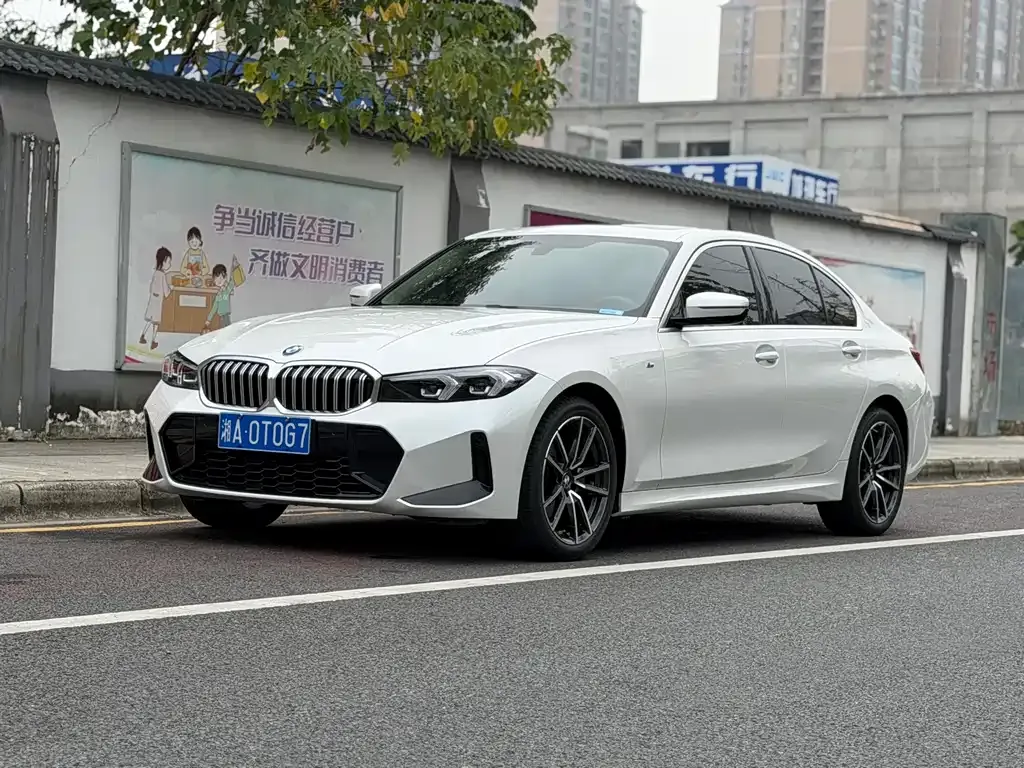 BMW 3 Series — фото 1