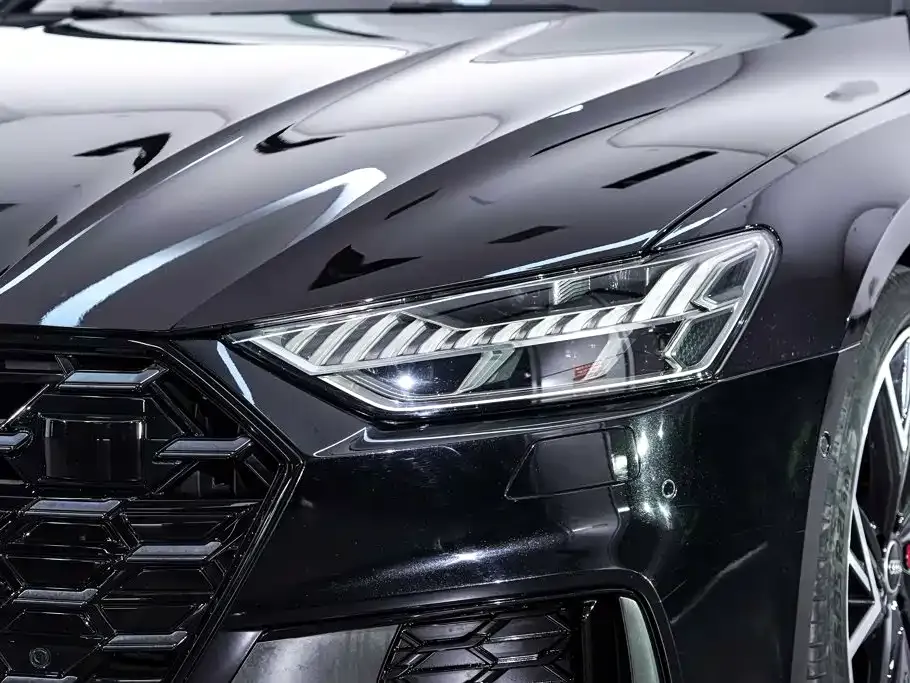 Audi A7L — фото 10