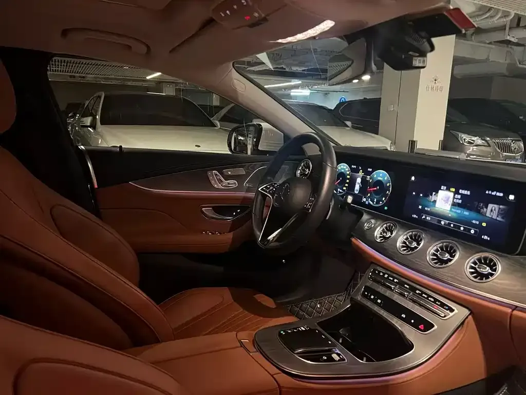 Mercedes-Benz CLS — фото 4